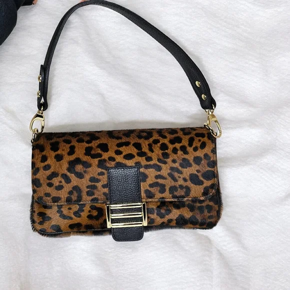 Divina Firenze Leopard Print Crossbody / Shoulder Bag – Baguette Vibes 🐆✨ - Picture 1 of 5